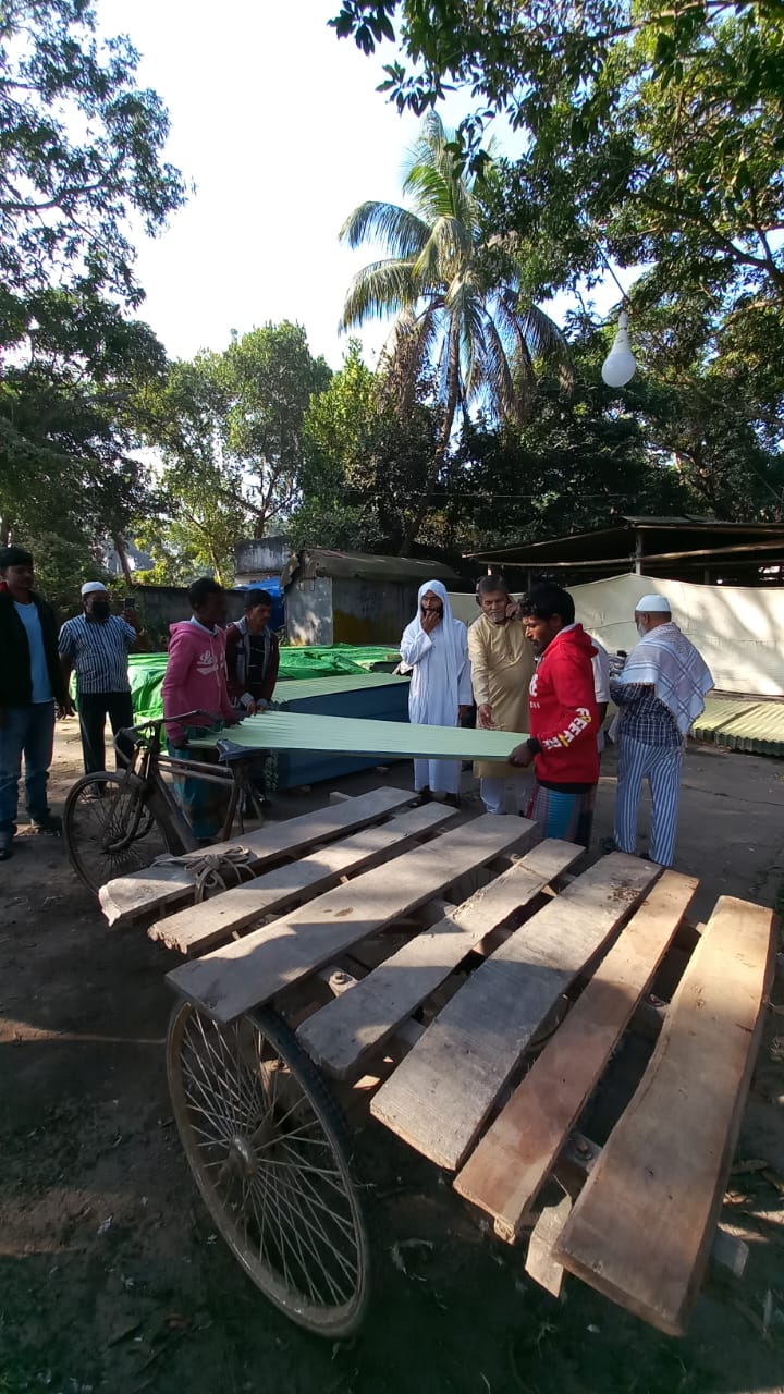 {"bn": "Community News Post 3", "en": "Community News Post 3"}